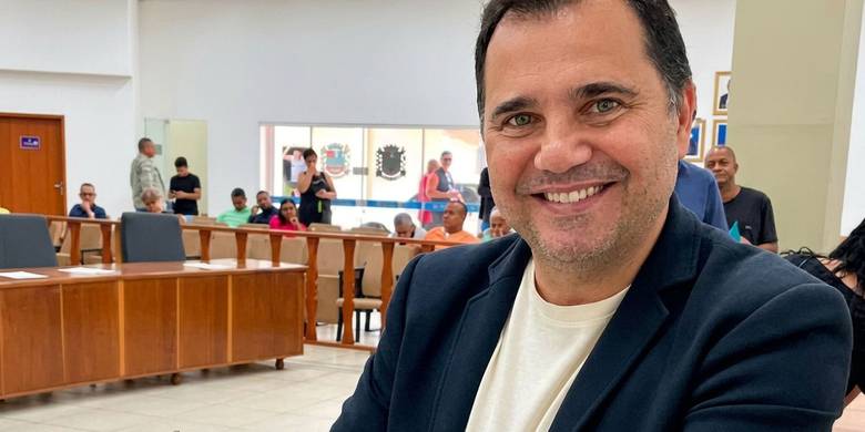 Secretário de Queimados morre baleado pela PM durante abordagem na Avenida Brasil