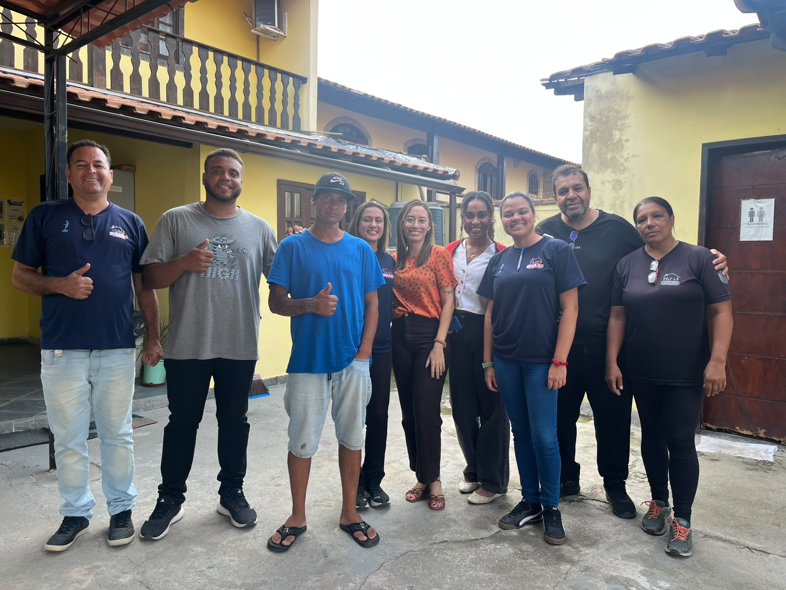 Morador de abrigo em Maricá retoma contato com os filhos após apoio social